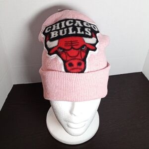 New (1) NBA Chicago Bulls Skull Cap Winter Hat! Cuffed Beanie. Pink. Unisex